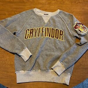 Harry Potter Gryffindor Sweatshirt Crewneck Universal Studios sz XS Wizarding Wo